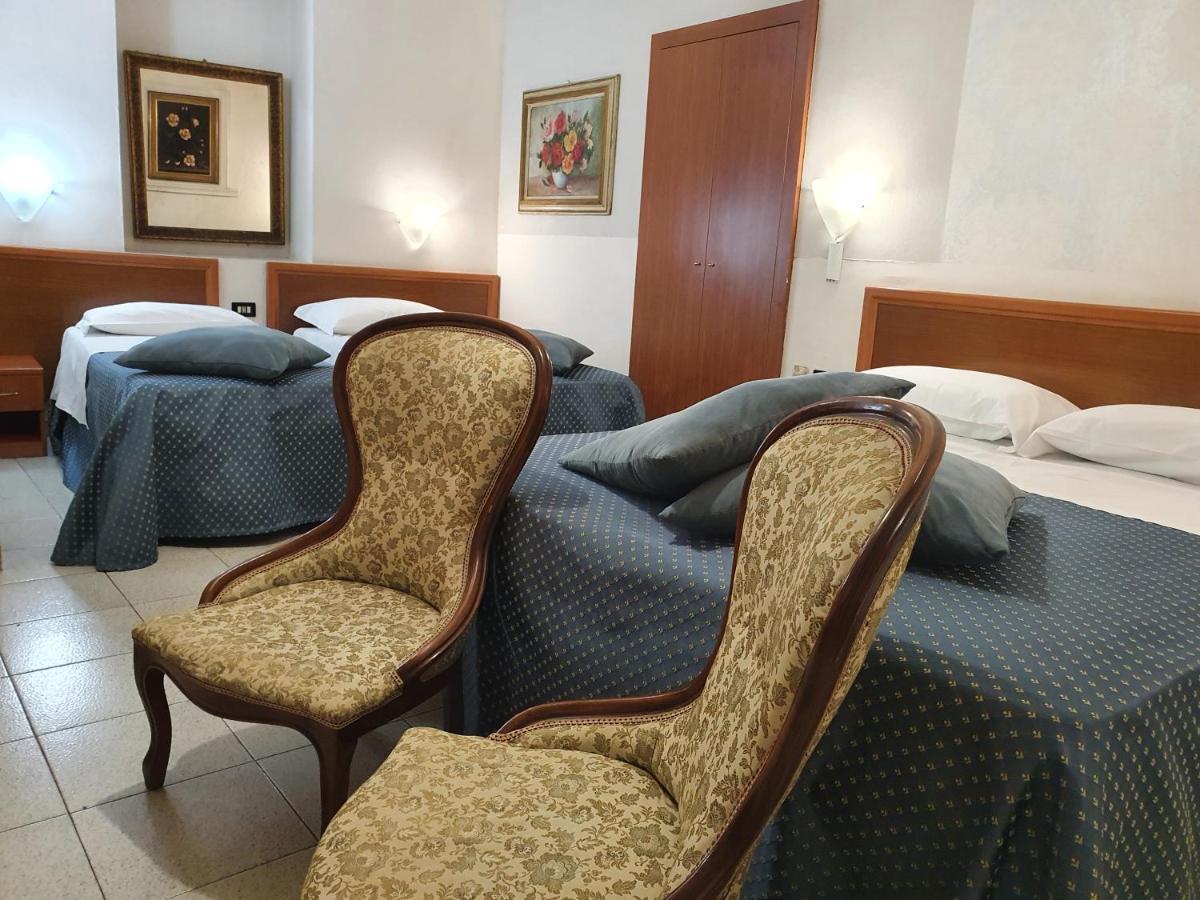 Hotel San Giorgio Bergamo Esterno foto