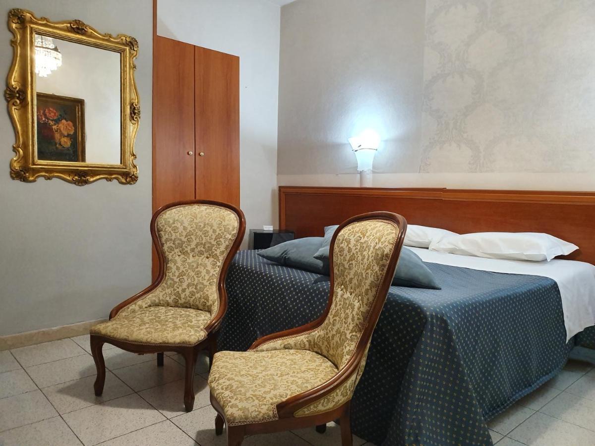 Hotel San Giorgio Bergamo Esterno foto
