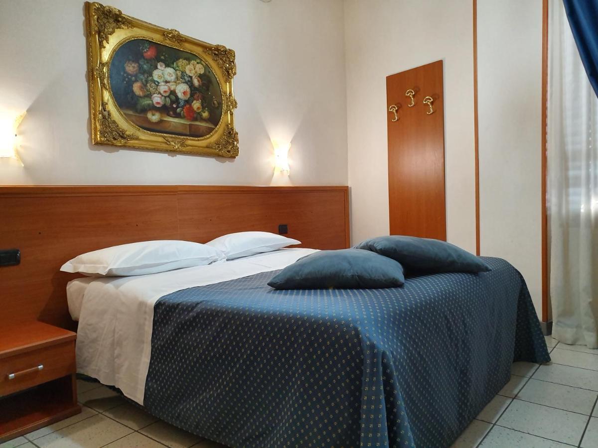Hotel San Giorgio Bergamo Esterno foto